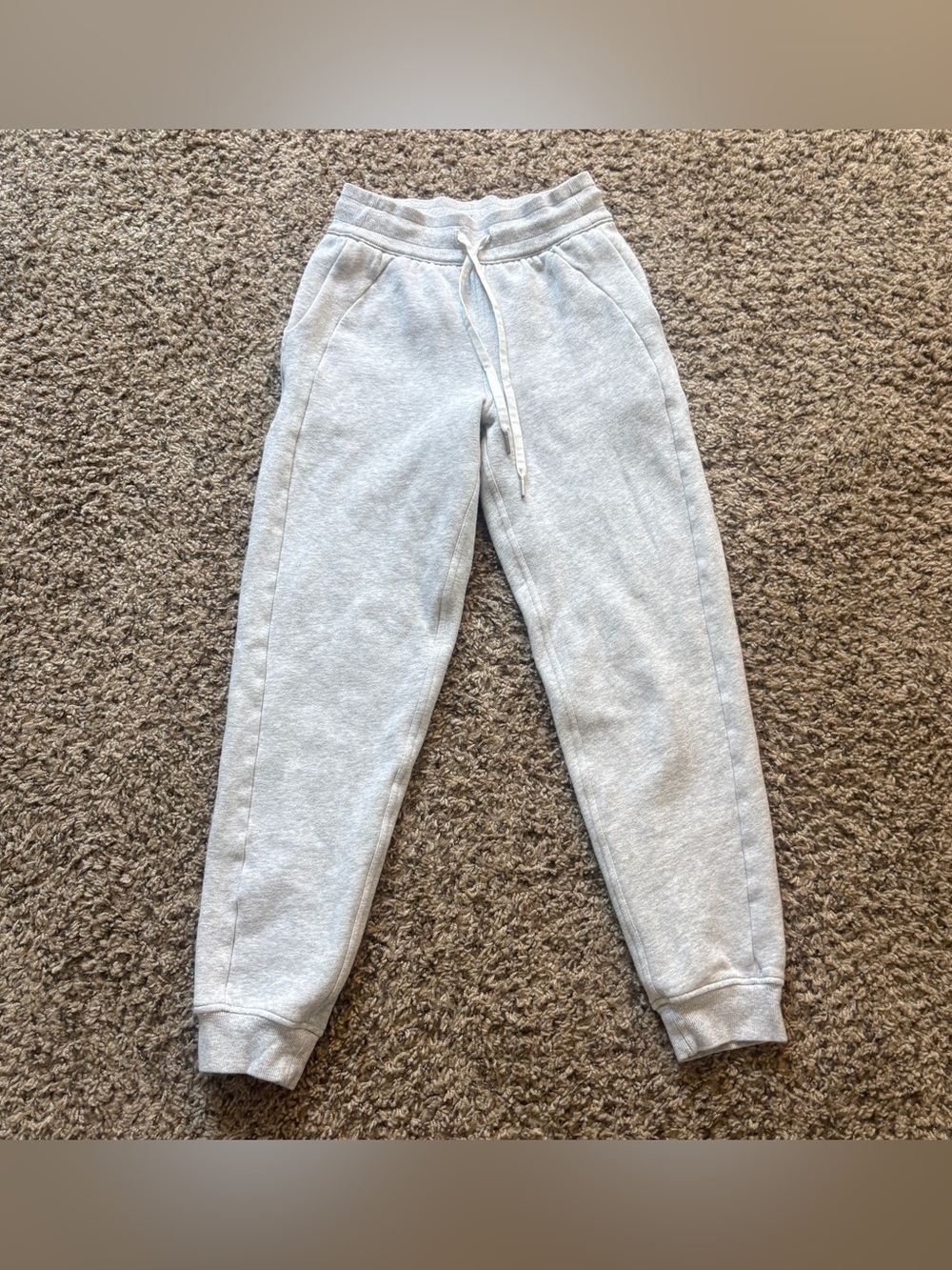 Lululemon Scuba High-Rise Jogger Fleece in Grey 28" Size Women’s 2 - XS